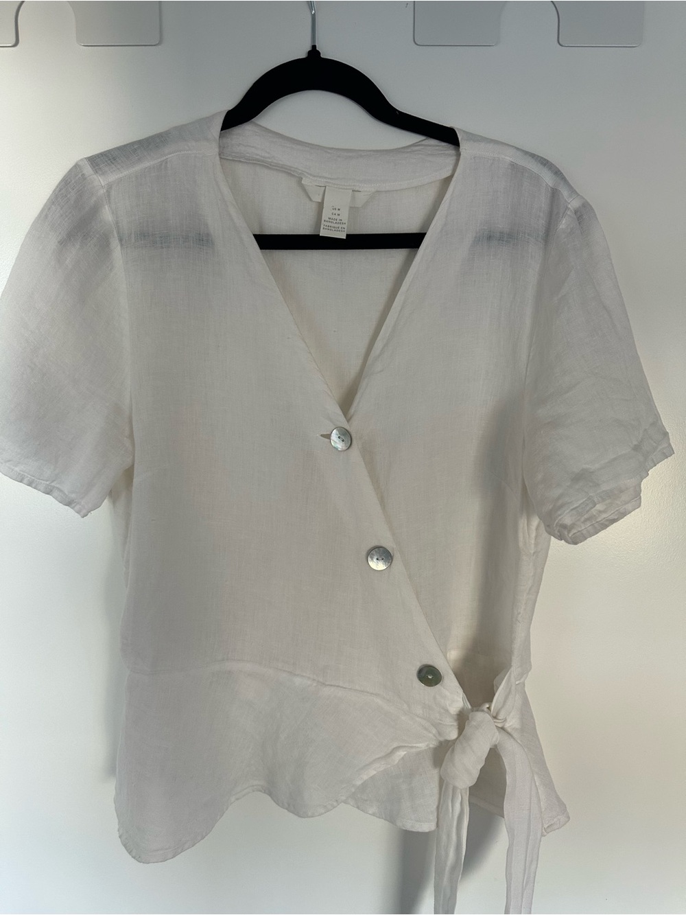 100% Linen Wrap Top with Mother of Pearl-like buttons, Size M